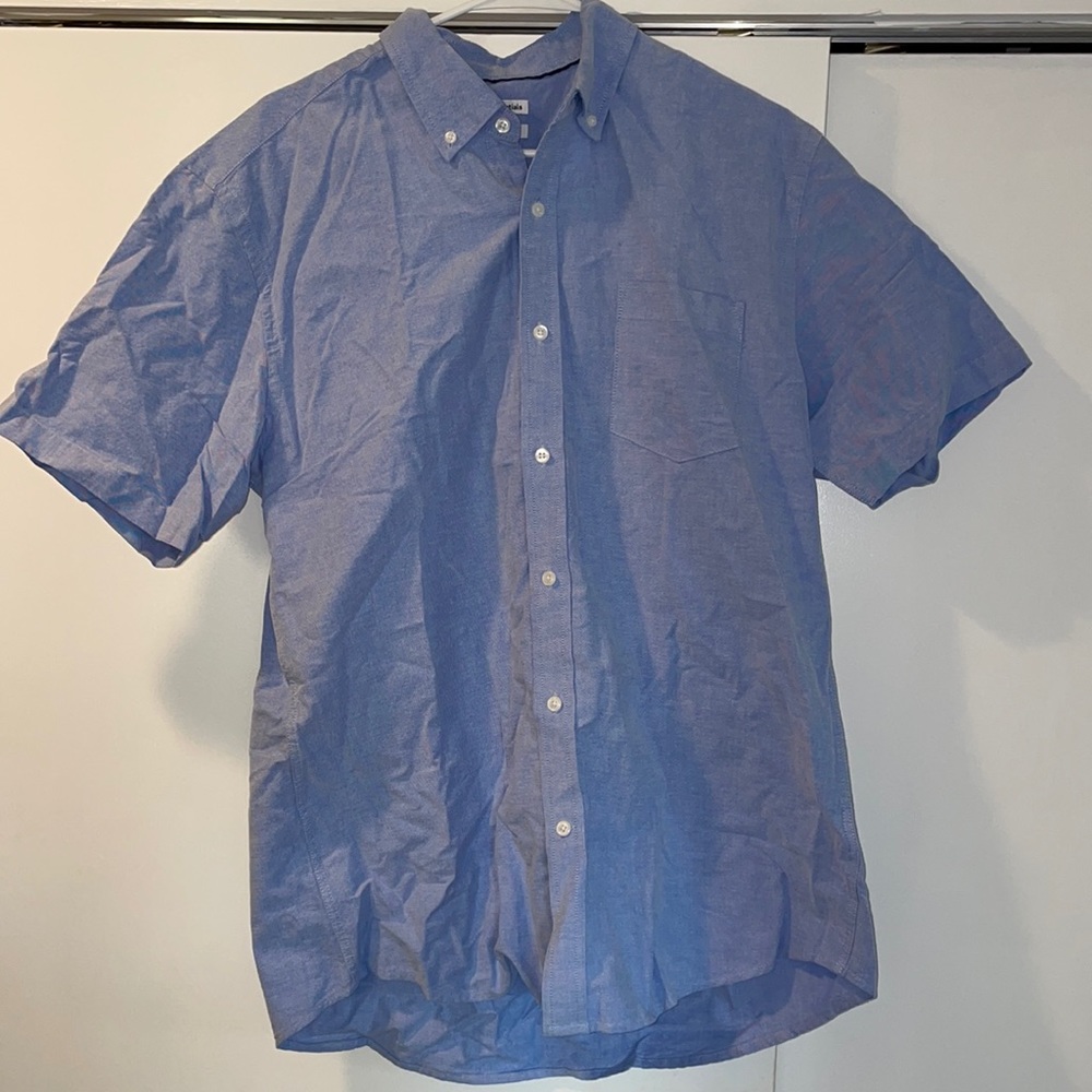 NWT Men’s Short Sleeve Button Down